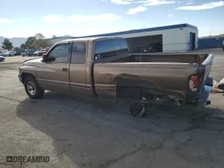 2000 Dodge Ram 1500 with VIN 3B7HC13Z8YM241128, listed as a Copart auction lot 76496774 with 125,929 mi miles and Salvage Title. Bid and sale history available at carsss.com. Image 2.