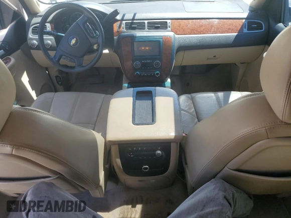 2007 Chevrolet Tahoe LTZ z VIN 1GNFK13057R201668, wystawiony jako Copart lot #58030125 z przebiegiem 197 818 mil mil oraz Szkoda całkowita • Salvage title. Historia ofert i sprzedaży dostępna na DreamBid. Obrazek 8.