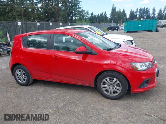 2020 Chevrolet Sonic LT z VIN 1G1JG6SB2L4115688, wystawiony jako IAAI lot #42326438 z przebiegiem 33 871 mil mil oraz . Historia ofert i sprzedaży dostępna na DreamBid. Obrazek 13.