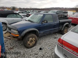 2001 Chevrolet S-10 LS with VIN 1GCCT19W918144487, listed as a Copart auction lot 84958094 with 0 mi miles and Salvage Title. Bid and sale history available at carsss.com. Image 1.