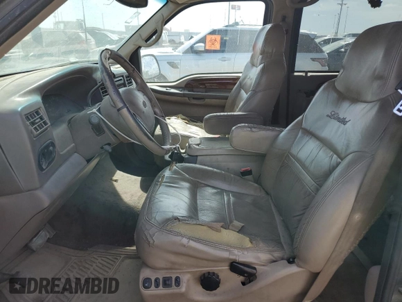 2000 Ford Excursion Limited с VIN 1FMNU43S3YEE17718, выставлен на аукционе Copart как лот 56458175 с пробегом 207 715 миль миль и Списание • Salvage title. История ставок и продаж доступна на DreamBid. Изображение 7.