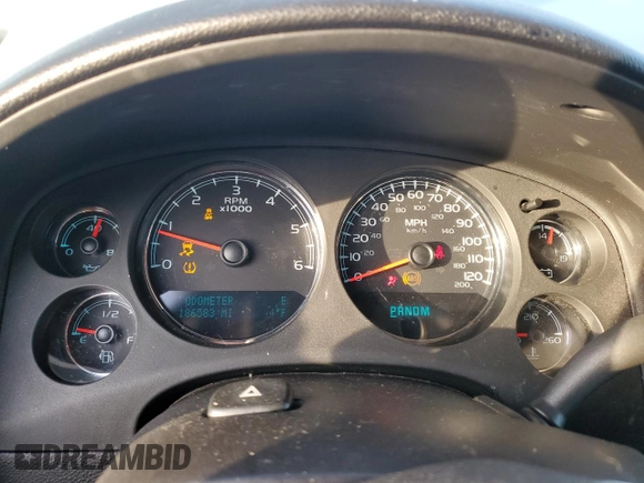 2013 GMC Yukon Denali with VIN 1GKS2EEF2DR308953, listed as a Copart auction lot 51142505 with 186,583 mi miles and Salvage Title. Bid and sale history available at carsss.com. Image 9.