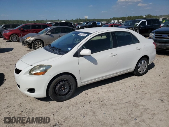 2009 Toyota Yaris z VIN JTDBT903X91338995, wystawiony jako Copart lot #50552035 z przebiegiem 133 279 mil mil oraz Tytuł czysty. Historia ofert i sprzedaży dostępna na DreamBid. Obrazek 1.