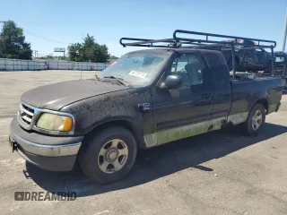 2003 Ford F-150 XL with VIN 1FTRX17WX3NB75639, listed as a Copart auction lot 60779174 with 281,729 mi miles and Clean Title. Bid and sale history available at carsss.com. Image 1.