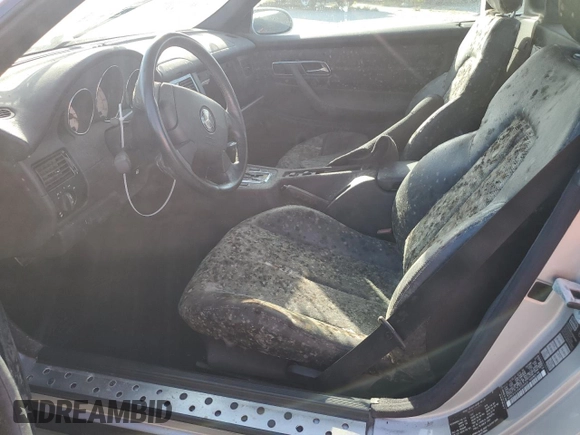 1998 Mercedes-Benz SLK-Class with VIN WDBKK47F6WF059935, listed as a Copart auction lot 77026144 with Not Provided miles and Non Repairable. Bid and sale history available at carsss.com. Image 7.