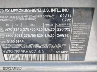 2011 Mercedes-Benz GL-Class GL 450 with VIN 4JGBF7BE9BA697556, listed as a IAAI auction lot 41897239 with 210,120 mi miles. Bid and sale history available at carsss.com. Image 9.