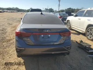 2021 Kia Forte LXS with VIN 3KPF24AD3ME280328, listed as a Copart auction lot 77087964 with 45,869 mi miles and Salvage Title. Bid and sale history available at carsss.com. Image 6.