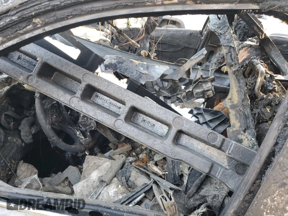 2020 Mercedes-Benz GLC 300 z VIN W1N0G8EB4LF806275, wystawiony jako Copart lot #89332425 z przebiegiem Nie podano mil oraz Nie do naprawy • Non repairable. Historia ofert i sprzedaży dostępna na DreamBid. Obrazek 7.