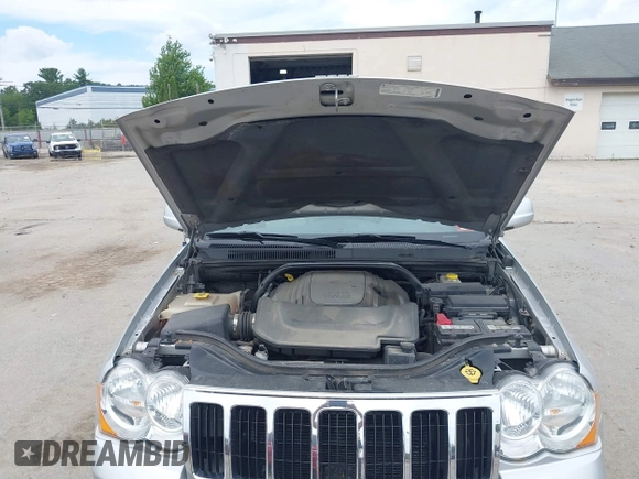 2009 Jeep Grand Cherokee Limited with VIN 1J8HR58T39C529094, listed as a IAAI auction lot 42642778 with 132,103 mi miles and . Bid and sale history available at DreamBid. Image 10.