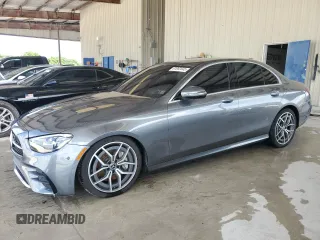 2021 Mercedes-Benz E 350 z VIN W1KZF8EB1MA840115, wystawiony jako Copart lot #61062605 z przebiegiem Nie podano mil oraz Nie do naprawy • Non repairable. Historia ofert i sprzedaży dostępna na DreamBid. Obrazek 1.