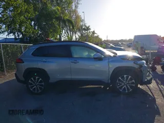 2022 Toyota Corolla Cross XLE с VIN 7MUEAAAG9NV005163, выставлен на аукционе IAAI как лот 41739906 с пробегом 55 424 миль миль и . История ставок и продаж доступна на DreamBid. Изображение 13.