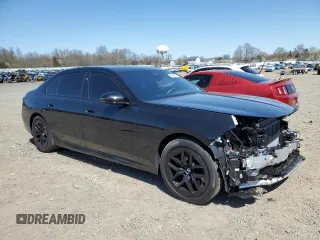 2024 BMW 7 Series 760i xDrive z VIN WBA33EJ05RCS69054, wystawiony jako Copart lot #52484995 z przebiegiem 11 101 mil mil oraz Szkoda całkowita • Salvage title. Historia ofert i sprzedaży dostępna na DreamBid. Obrazek 4.