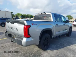 2022 Toyota Tundra 2WD SR5 with VIN 5TFLA5AB0NX015314, listed as a IAAI auction lot 41704714 with 29,629 mi miles. Bid and sale history available at carsss.com. Image 4.