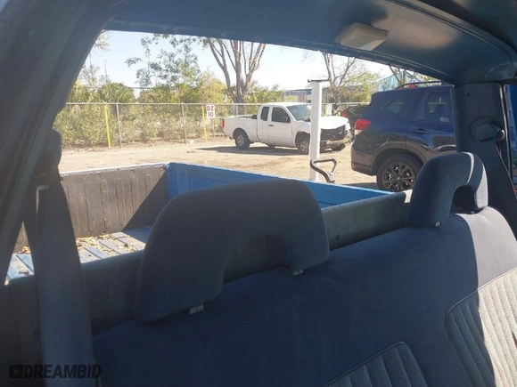 1993 Chevrolet S-10 EL with VIN 1GCCS14A8P8187628, listed as a IAAI auction lot 41787335 with 212,563 mi miles. Bid and sale history available at carsss.com. Image 8.