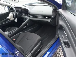 2023 Hyundai Elantra SEL with VIN KMHLS4AG6PU437171, listed as a IAAI auction lot 41833685 with 47,692 mi miles. Bid and sale history available at carsss.com. Image 5.