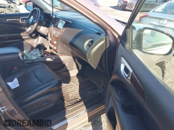 2014 Nissan Pathfinder S z VIN 5N1AR2MM2EC611720, wystawiony jako IAAI lot #41863203 z przebiegiem 241 234 mil mil oraz . Historia ofert i sprzedaży dostępna na DreamBid. Obrazek 5.