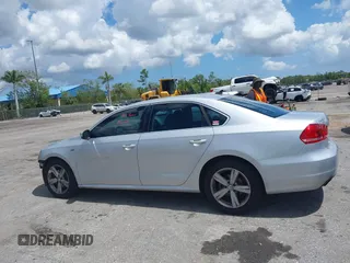2015 Volkswagen Passat 1.8T Limited Edition with VIN 1VWAT7A35FC109653, listed as a IAAI auction lot 41917568 with 118,912 mi miles. Bid and sale history available at carsss.com. Image 14.