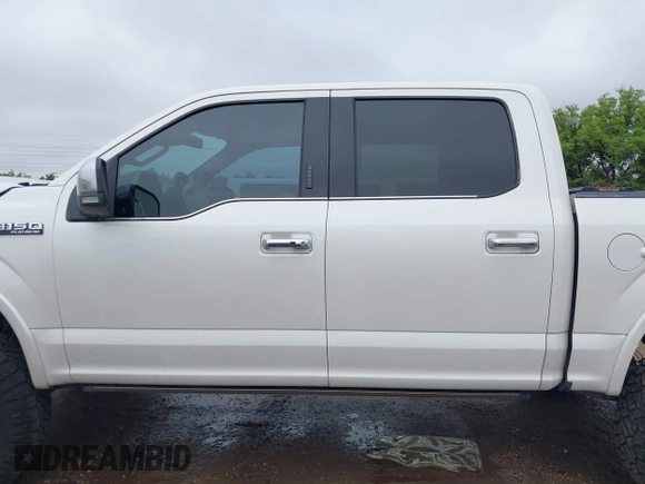 2016 Ford F-150 XLT z VIN 1FTEW1EF2GFB25838, wystawiony jako IAAI lot #42075007 z przebiegiem 135 377 mil mil oraz . Historia ofert i sprzedaży dostępna na DreamBid. Obrazek 14.