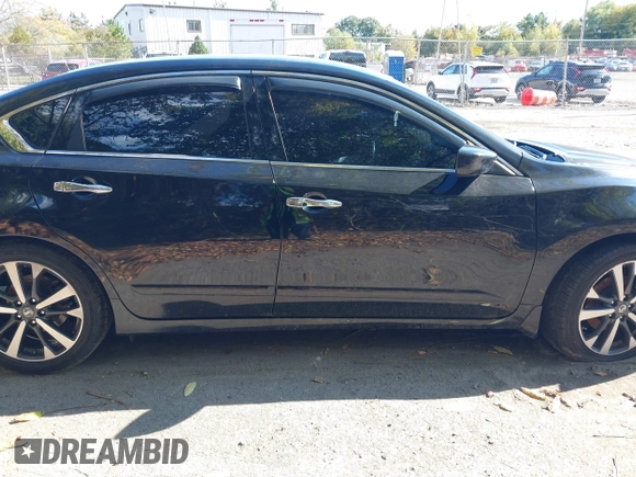 2016 Nissan Altima SR with VIN 1N4AL3AP0GC183732, listed as a IAAI auction lot 40519031 with 72,053 mi miles and . Bid and sale history available at carsss.com. Image 13.