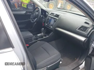 2019 Subaru Legacy Premium z VIN 4S3BNAF65K3034819, wystawiony jako IAAI lot #42456414 z przebiegiem 105 907 mil mil oraz . Historia ofert i sprzedaży dostępna na DreamBid. Obrazek 5.