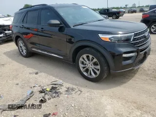 2022 Ford Explorer XLT z VIN 1FMSK7DH3NGA35931, wystawiony jako Copart lot #56413905 z przebiegiem 55 647 mil mil oraz Czysty tytuł • Clean title. Historia ofert i sprzedaży dostępna na DreamBid. Obrazek 4.
