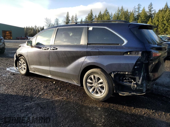 2021 Toyota Sienna XLE with VIN 5TDJRKEC4MS069575, listed as a Copart auction lot 44793525 with 141,319 mi miles and Salvage Title. Bid and sale history available at carsss.com. Image 2.
