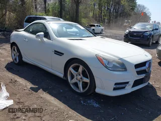 2012 Mercedes-Benz SLK 350 z VIN WDDPK5HA2CF040431, wystawiony jako IAAI lot #42066002 z przebiegiem 98 016 mil mil oraz . Historia ofert i sprzedaży dostępna na DreamBid. Obrazek 1.