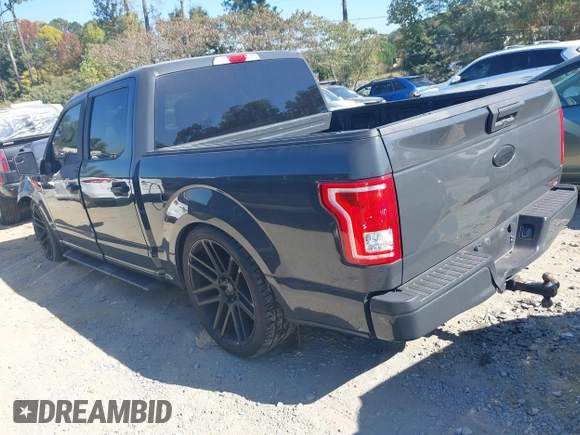 2017 Ford F-150 XL with VIN 1FTEW1CP6HFB74019, listed as a IAAI auction lot 40669140 with 87,200 mi miles. Bid and sale history available at carsss.com. Image 3.