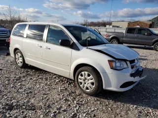 2017 Dodge Grand Caravan SE with VIN 2C4RDGBG1HR646616, listed as a Copart auction lot 87414584 with 80,318 mi miles and Salvage Title. Bid and sale history available at DreamBid. Image 4.