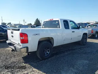 2009 Chevrolet Silverado 1500 LT with VIN 1GCEK29059Z129875, listed as a IAAI auction lot 41678620 with 155,798 mi miles and . Bid and sale history available at DreamBid. Image 4.