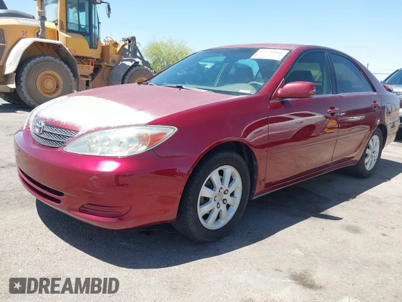 2002 Toyota Camry LE z VIN 4T1BE32K52U082454, wystawiony jako IAAI lot #42276881 z przebiegiem 225 814 mil mil oraz . Historia ofert i sprzedaży dostępna na DreamBid. Obrazek 17.