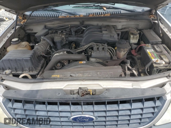 2005 Ford Explorer XLS with VIN 1FMZU72E15UA26499, listed as a Copart auction lot 58125945 with 196,774 mi miles and Salvage title. Bid and sale history available at DreamBid. Image 12.