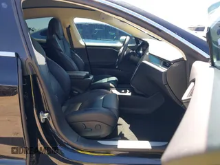2018 Tesla Model S 75D with VIN 5YJSA1E22JF289195, listed as a IAAI auction lot 41825949 with 49,217 mi miles and . Bid and sale history available at DreamBid. Image 5.