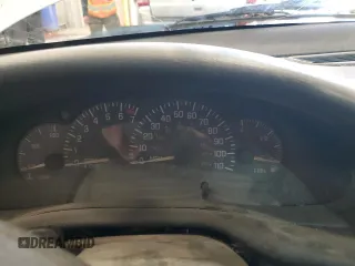 2002 Pontiac Sunfire SE z VIN 1G2JB524027419895, wystawiony jako Copart lot #82632844 z przebiegiem Nie podano mil oraz Nie do naprawy • Non repairable. Historia ofert i sprzedaży dostępna na DreamBid. Obrazek 9.