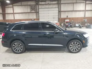 2017 Audi Q7 Premium Plus with VIN WA1LAAF74HD053058, listed as a IAAI auction lot 42008360 with 210,228 mi miles. Bid and sale history available at carsss.com. Image 13.