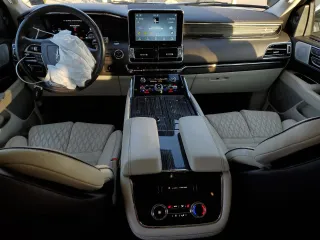 2021 Lincoln Navigator Black Label z VIN 5LMJJ3TT5MEL00238, wystawiony jako Copart lot #76951964 z przebiegiem 69 712 mil mil oraz Szkoda całkowita • Salvage title. Historia ofert i sprzedaży dostępna na DreamBid. Obrazek 8.