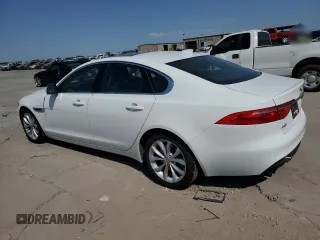 2019 Jaguar XF 25t Premium with VIN SAJBD4FX4KCY79434, listed as a Copart auction lot 74850564 with 32,337 mi miles and Salvage Title. Bid and sale history available at carsss.com. Image 2.