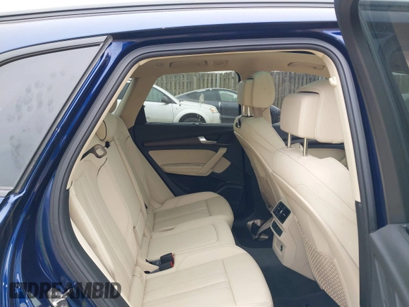 2023 Audi Q5 S line Premium Plus z VIN WA1EAAFY0P2150107, wystawiony jako IAAI lot #41784798 z przebiegiem 27 019 mil mil oraz . Historia ofert i sprzedaży dostępna na DreamBid. Obrazek 8.