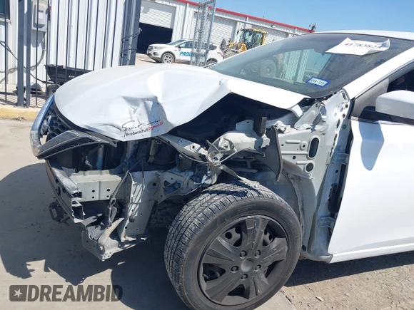 2019 Nissan Sentra S with VIN 3N1AB7AP5KY203397, listed as a IAAI auction lot 41783825 with 101,587 mi miles. Bid and sale history available at carsss.com. Image 6.