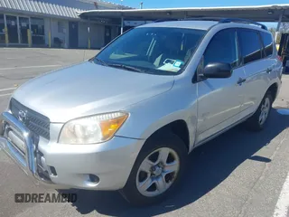 2008 Toyota RAV4 with VIN JTMBD33V686058256, listed as a IAAI auction lot 41867392 with 130,400 mi miles. Bid and sale history available at carsss.com. Image 2.