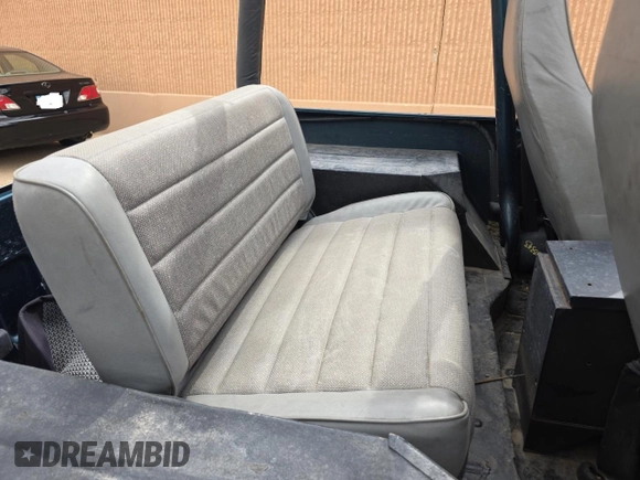 1995 Jeep Wrangler S with VIN 1J4FY19PXSP218282, listed as a Copart auction lot 63527435 with 160,957 mi miles and Clean title. Bid and sale history available at DreamBid. Image 6.