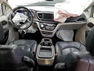 2018 Chrysler Pacifica Touring L with VIN 2C4RC1BG7JR110405, listed as a Copart auction lot 51586665 with 133,114 mi miles and Salvage Title. Bid and sale history available at DreamBid. Image 8.