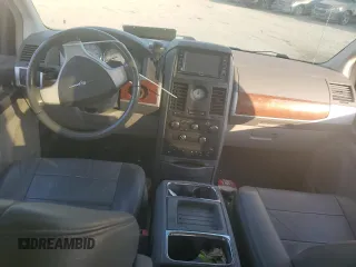 2008 Chrysler Town & Country Touring with VIN 2A8HR54P08R612643, listed as a Copart auction lot 53946595 with 95,010 mi miles and Non Repairable. Bid and sale history available at DreamBid. Image 8.