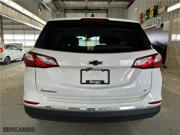 2021 Chevrolet Equinox LT with VIN 3GNAXKEV1ML348504, listed as a Copart auction lot 48251785 with 112,552 mi miles and Clean Title. Bid and sale history available at carsss.com. Image 6.