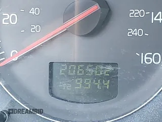 2006 Volvo V70 2.5L Turbo with VIN YV1SW592062557300, listed as a IAAI auction lot 42186688 with 206,502 mi miles and . Bid and sale history available at DreamBid. Image 7.