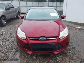 2013 Ford Focus SE with VIN 1FADP3K26DL111725, listed as a IAAI auction lot 41462787 with 188,496 mi miles. Bid and sale history available at carsss.com. Image 6.