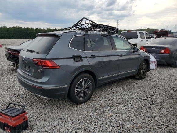 2018 Volkswagen Tiguan SEL Premium with VIN 3VV4B7AX3JM088316, listed as a Copart auction lot 82425764 with 0 mi miles and Salvage Title. Bid and sale history available at carsss.com. Image 3.
