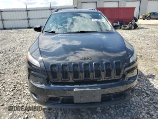 2018 Jeep Cherokee Latitude с VIN 1C4PJLCB5JD620699, выставлен на аукционе Copart как лот 60424585 с пробегом 108 862 миль миль и Списание • Salvage title. История ставок и продаж доступна на DreamBid. Изображение 5.