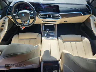 2019 BMW X5 xDrive40i with VIN 5UXCR6C56KLL08142, listed as a Copart auction lot 61987405 with 41,733 mi miles and Salvage title. Bid and sale history available at DreamBid. Image 8.