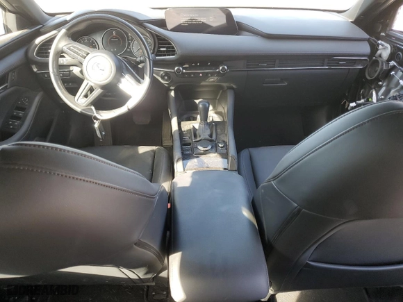 2021 Mazda Mazda3 Hatchback Preferred with VIN JM1BPALL7M1400427, listed as a Copart auction lot 87506605 with 30,352 mi miles and Salvage Title. Bid and sale history available at carsss.com. Image 8.